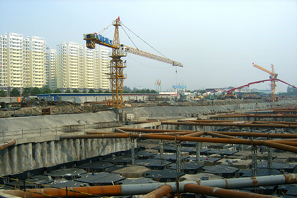  武漢市將軍路三期還建樓樁基地下室工程